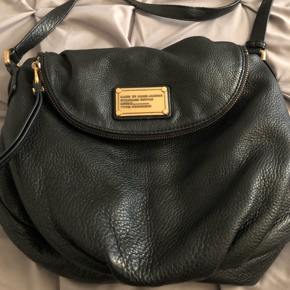 Marc Jacobs crossbody Black leather bag.